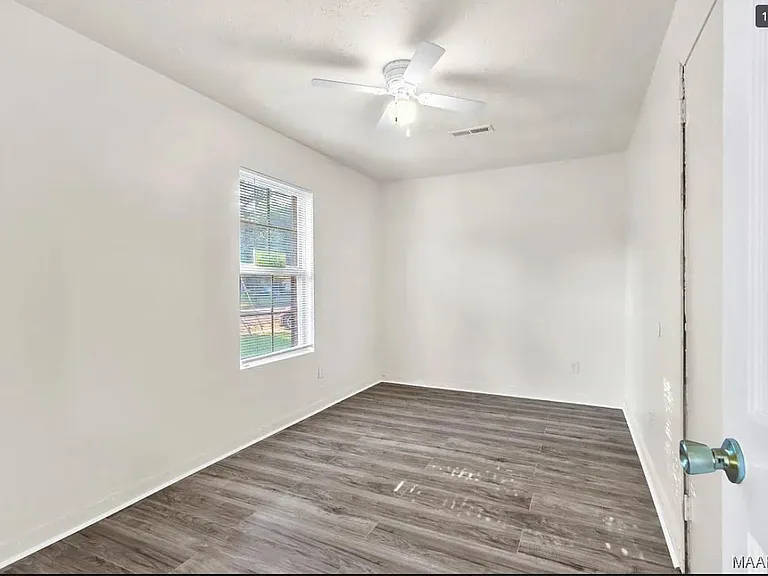 3032 Rita Ln — Photo 8