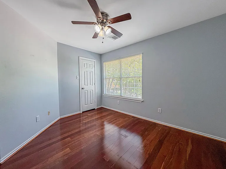 3 Peachridge Pl — Photo 17