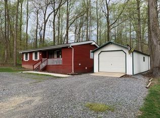 243 Lexington Ave, Falling Waters, WV 25419
