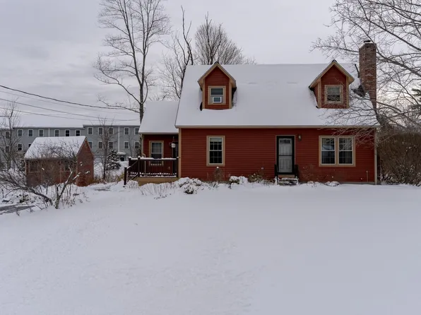 9 Ledgeview Drive, Rochester, NH 03839