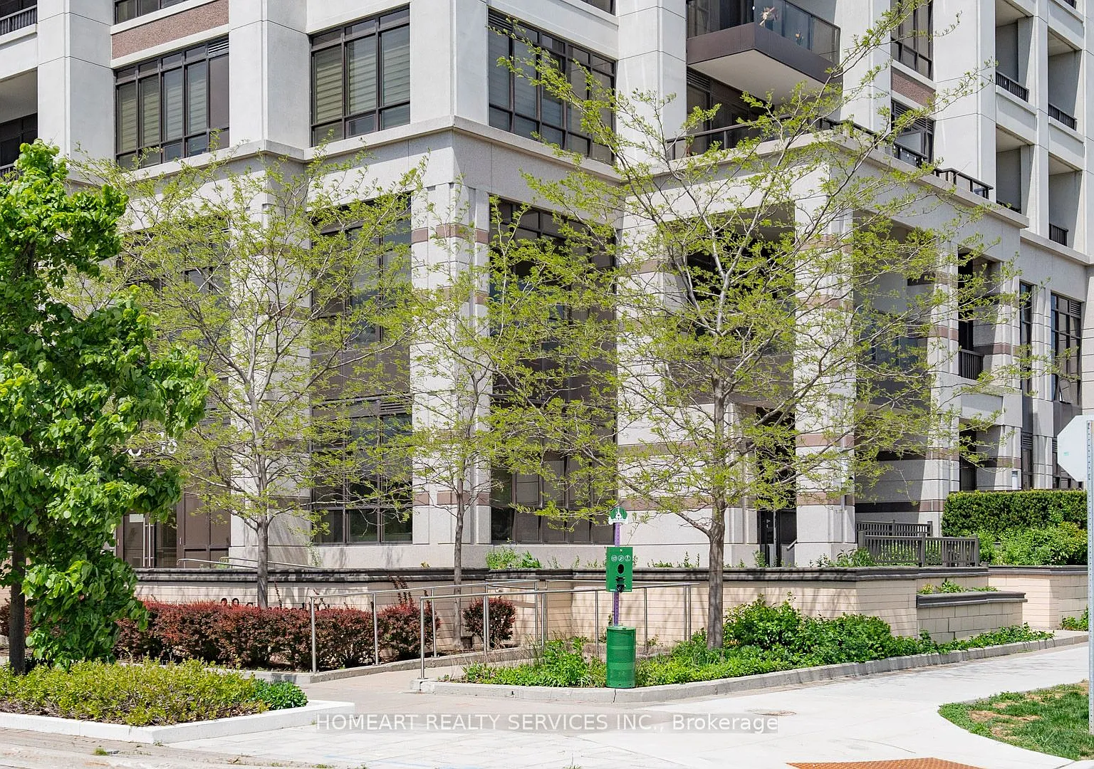 3 bed, $4,920 — Photo 4