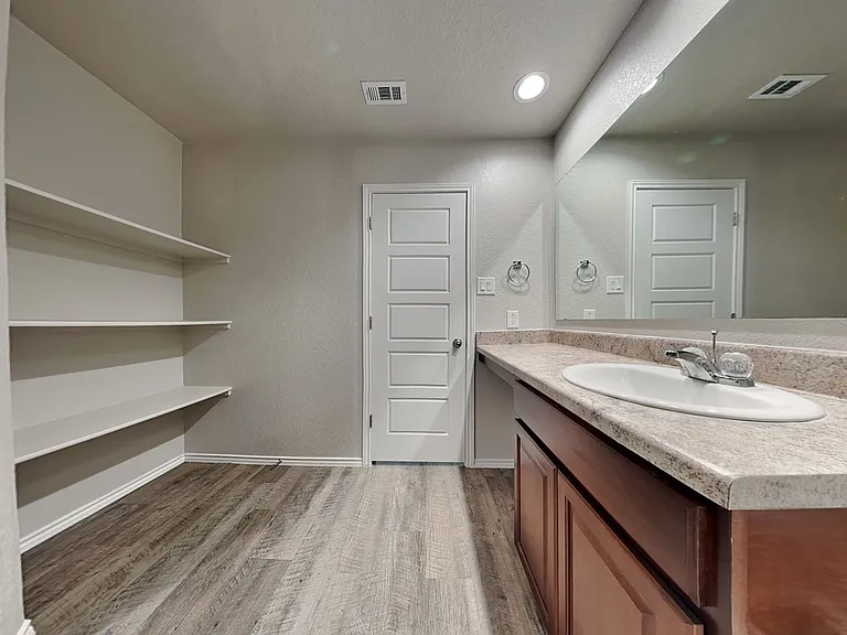 12920 Cicely Ct — Photo 8