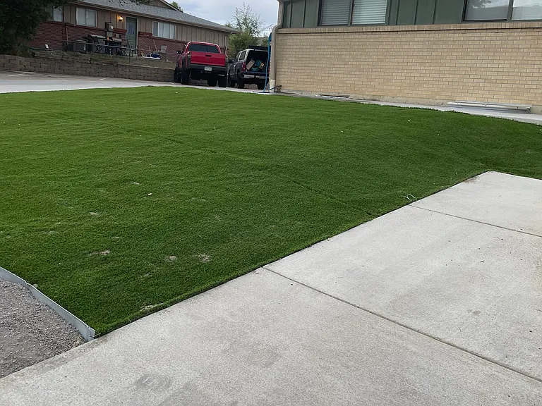 1935 Nueva Vista Dr #B — Photo 4