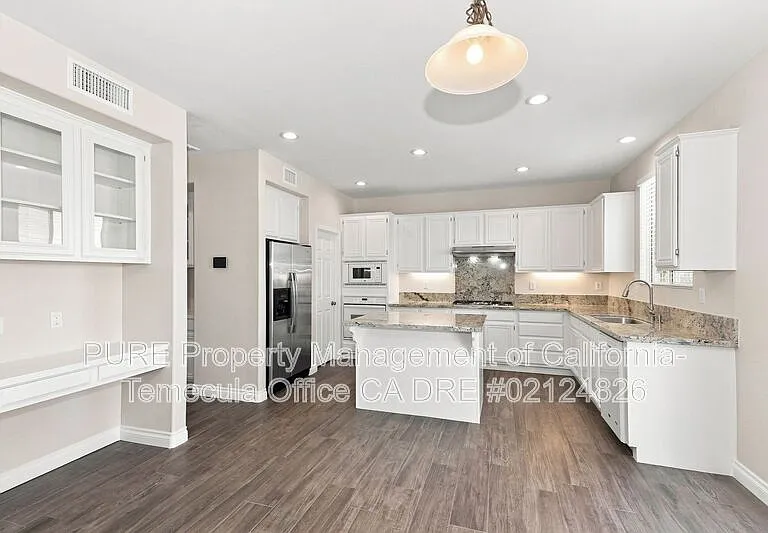 33926 Channel St — Photo 6