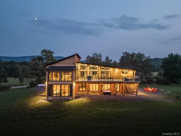 208 Mill Street, Windham, NY 12496