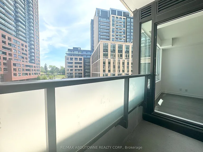 25 Kitney Dr #305 — Photo 9