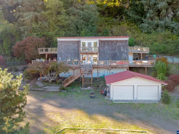 1112 Acacia Ave, Garibaldi, OR 97118