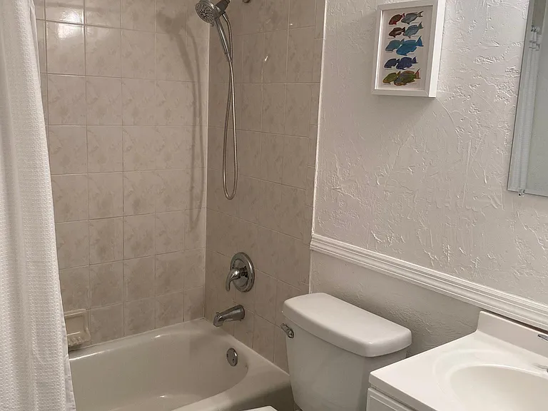 203 Laurel Rd — Photo 14