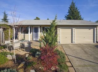 938 Oregon Way, Woodburn, OR 97071