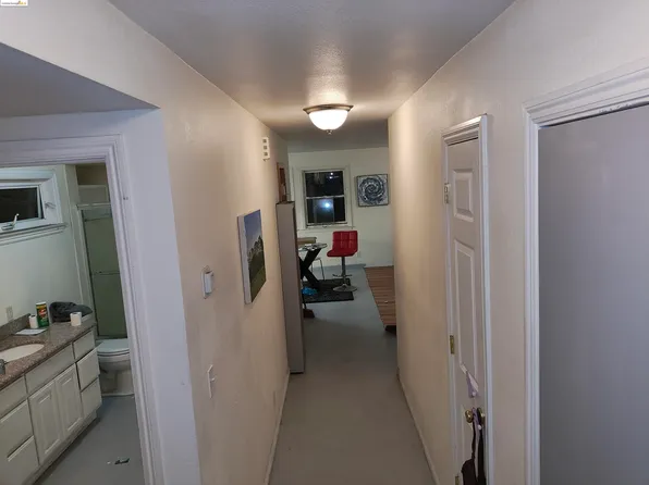 3532 San Leandro St, Oakland, CA 94601