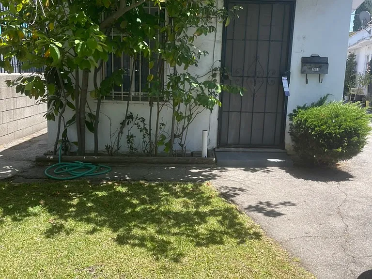 1812 S Curson Ave — Photo 1