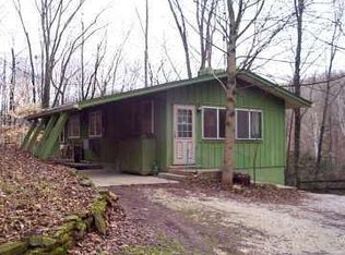 2028 N Wallow Hollow Rd, Nashville, IN 47448