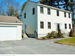 9 Hemlock Dr, Topsham, ME 04086
