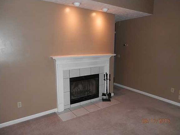 3rd image of 8448 Water Oak Ct