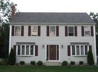 60 Powhattan Dr, Taunton, MA 02780
