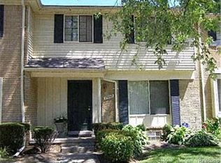 23668 Lahser Rd #1, Southfield, MI 48033