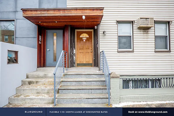 Rented by The Blueground | media 35