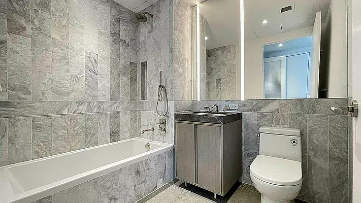 Rented by Gulia Wang, LREB | media 19