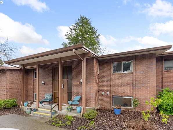 11510 SW Crown Dr #6, Portland, OR 97224