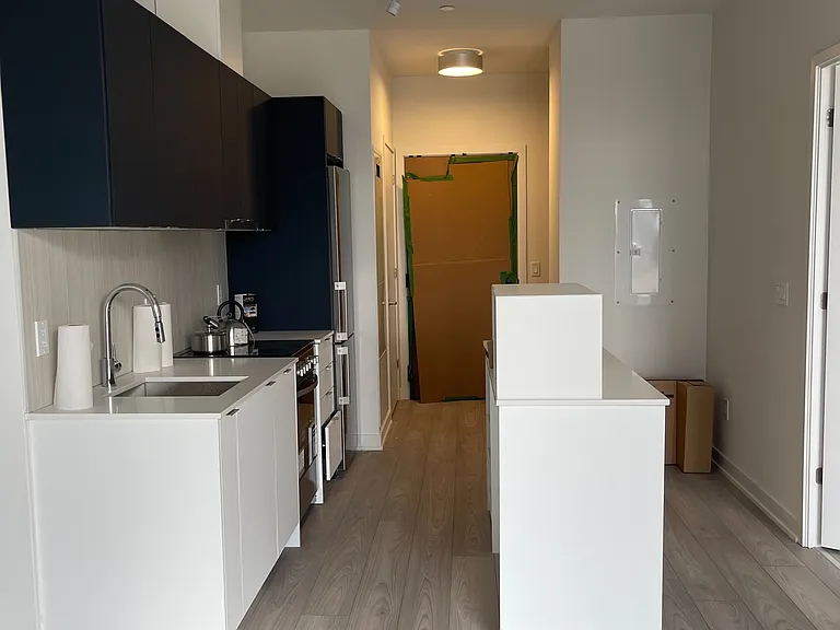 8 Tippett Rd #1010 — Photo 7