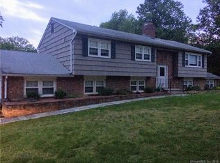 9 Bradley Dr, Monroe, CT 06468