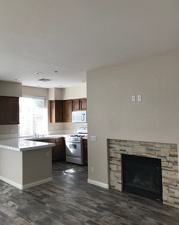 1st image of 25161 Crest Haven St Unit 3