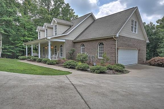 3rd image of 505 Doe Meadow Ct