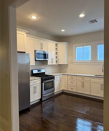 3rd image of 5416 S Tonti St