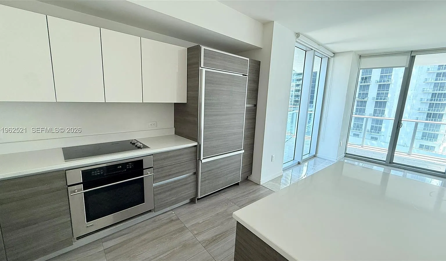 2 bed, 2.0 bath, 1165 sqft, $4,300 — Photo 4