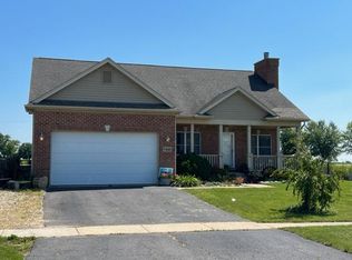 7446 Great Northern Trl, Union, IL 60180