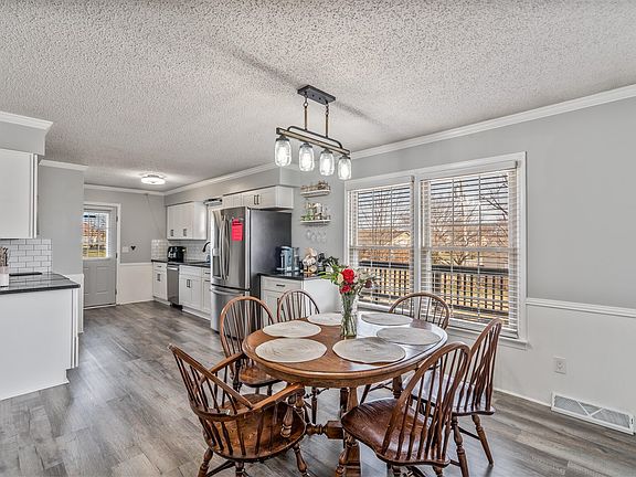 5th image of 4854 Smallhouse Rd