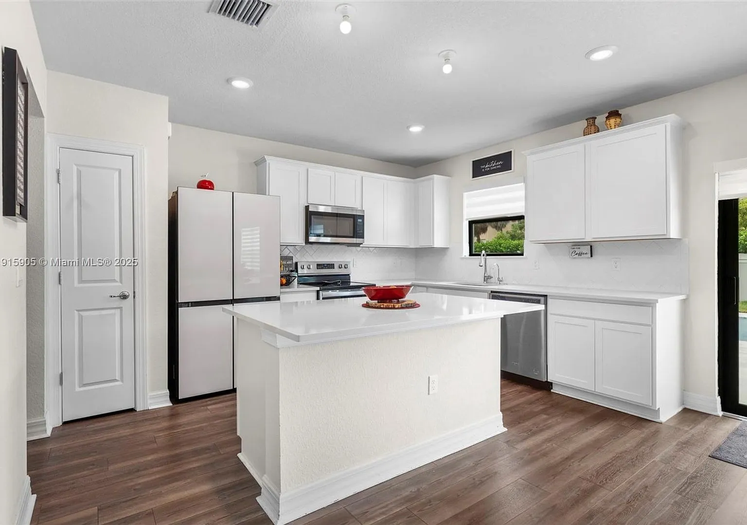 3142 Poinciana Street, Lauderdale Lakes, FL 33311 — Photo 2