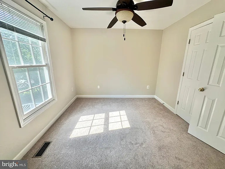 21326 Thimbleweed Ct — Photo 28