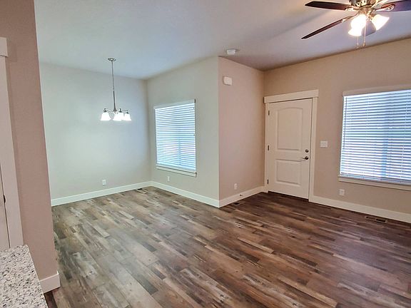 3rd image of 1699 Westward Pl