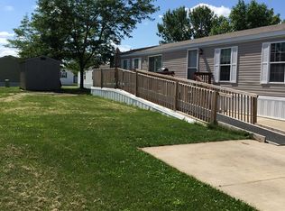 2314 Scottsdale St SW, Cedar Rapids, IA 52404