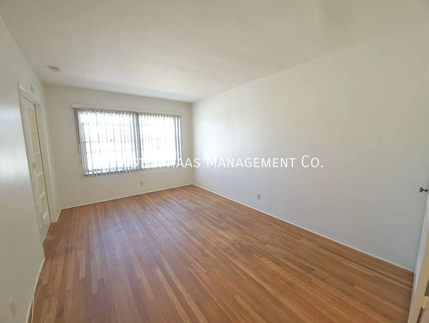 Studio Apartment Just Steps From the Marina! — Photo 2