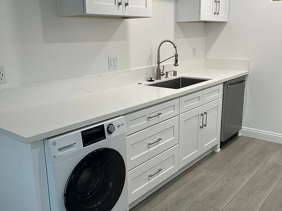 4th image of 6640-6930 Westpark Pl #6910