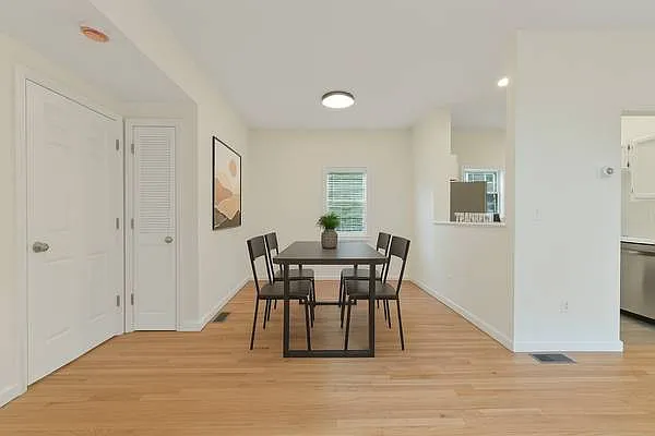 39 Middle St #1 — Photo 19
