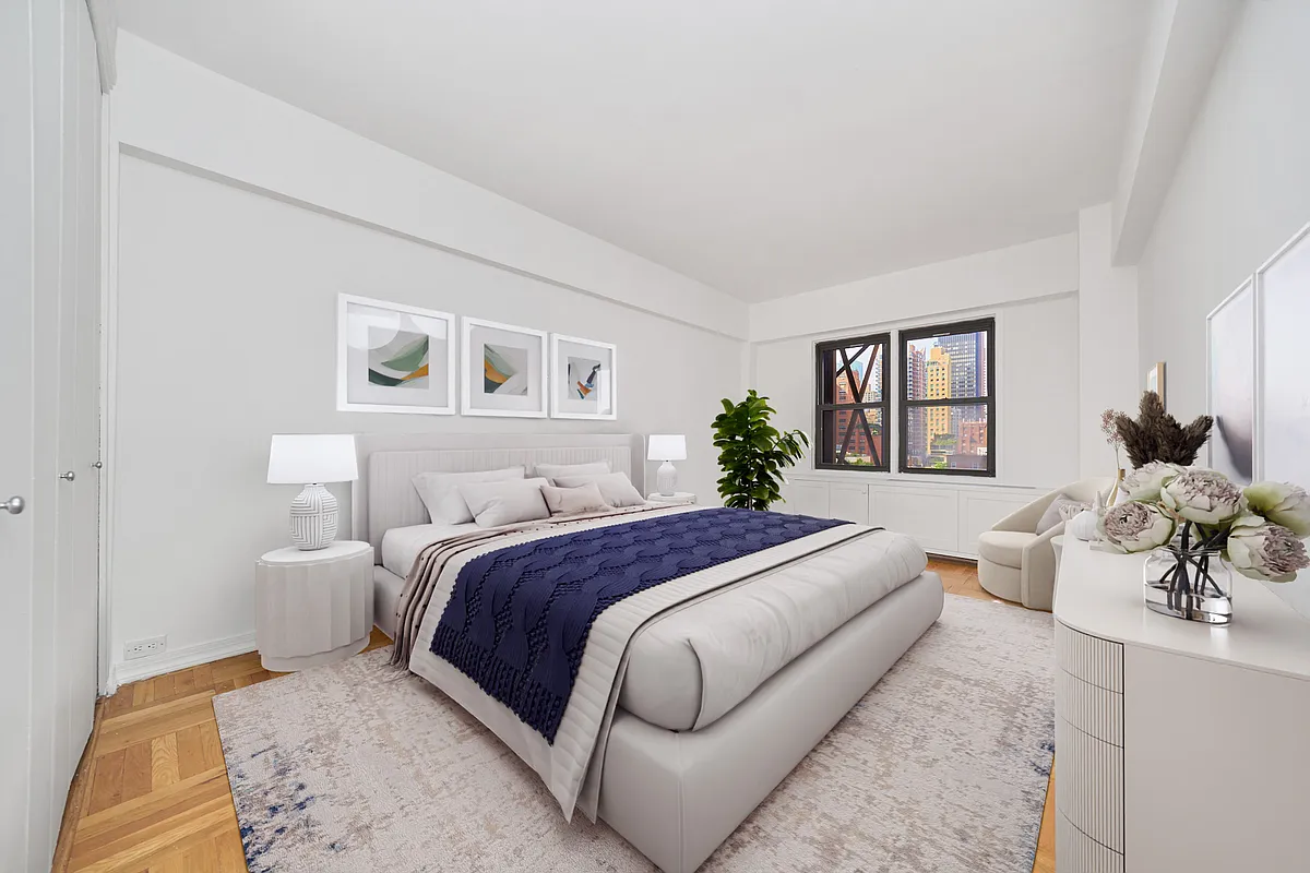 Building Photo - 220 E 54th St #10K