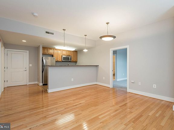 3rd image of 400 Renfro Dr Unit 205