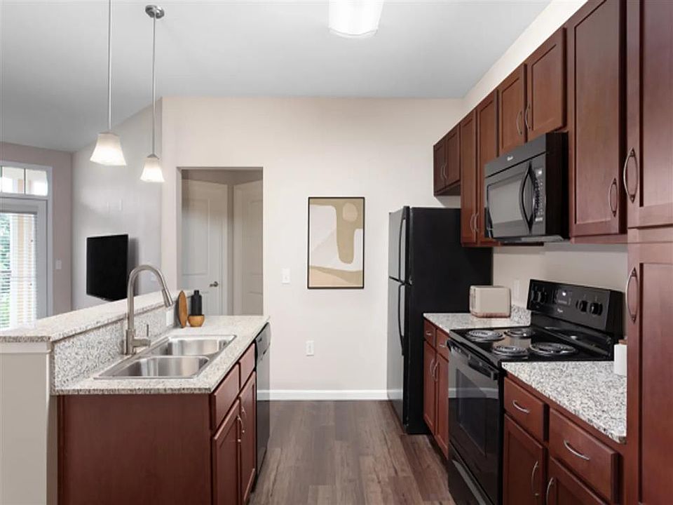 Cantare at Indian Lake Village Apartment Rentals Hendersonville, TN