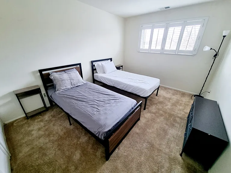 46 Township Line Rd — Photo 17