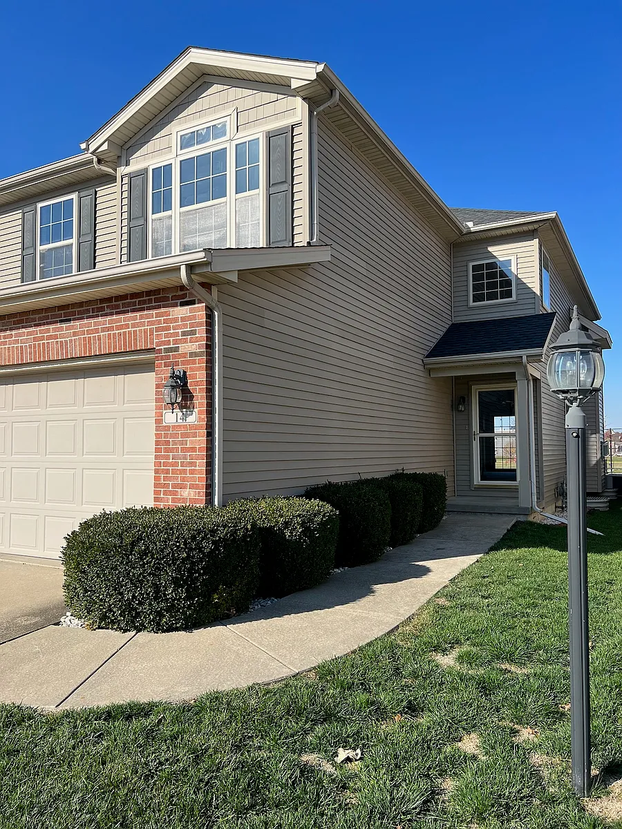 Building Photo - 14 Parsley Dr #1