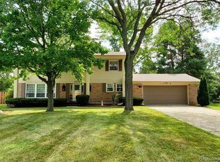 1579 Apple Creek Trl, Grand Blanc, MI 48439