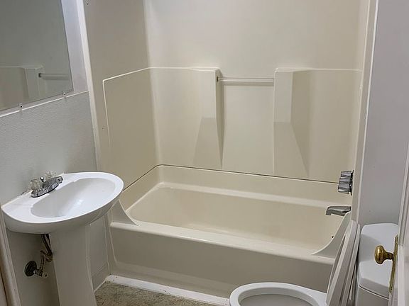 4th image of 127 11th Ave E #10400328