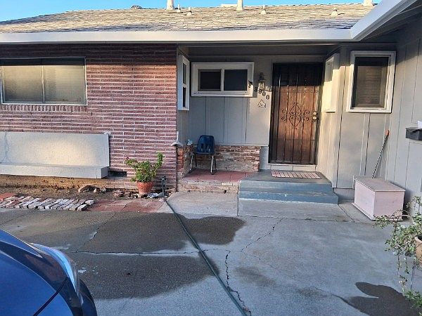 1st image of 3900 Fargo Way