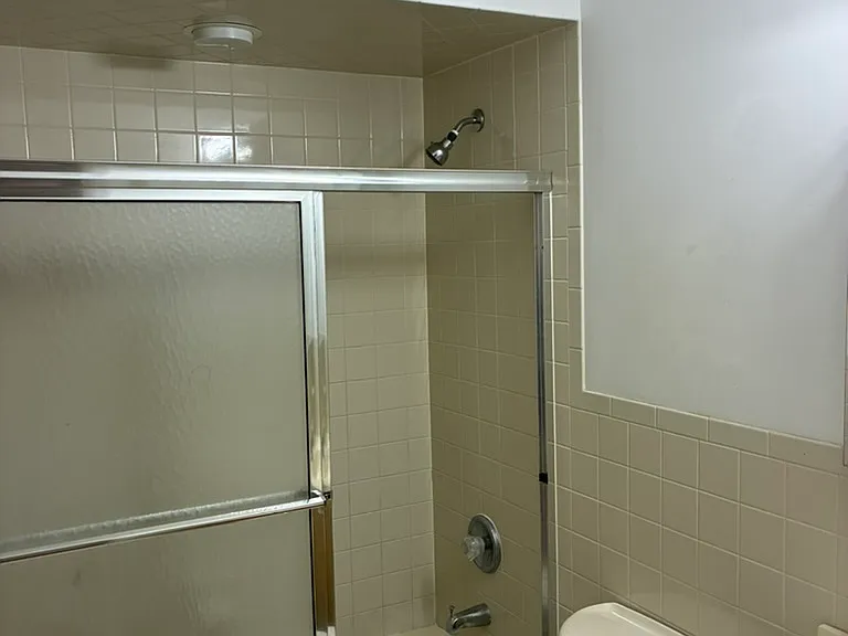 Tub-shower combo