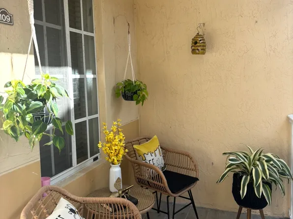 6972 NW 179th St APT 109, Hialeah, FL 33015