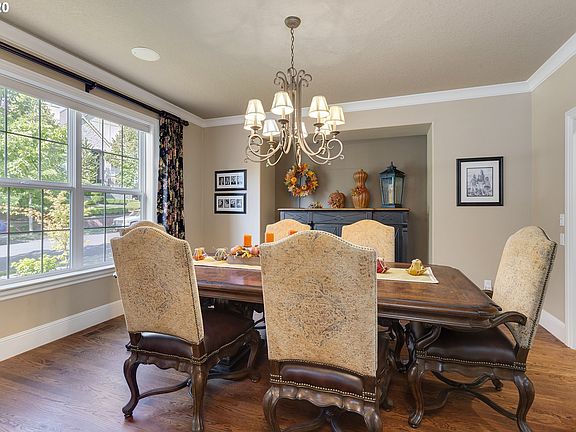 5th image of 2756 Beacon Hill Dr