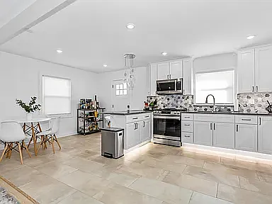 10 Harrison Ave — Photo 17